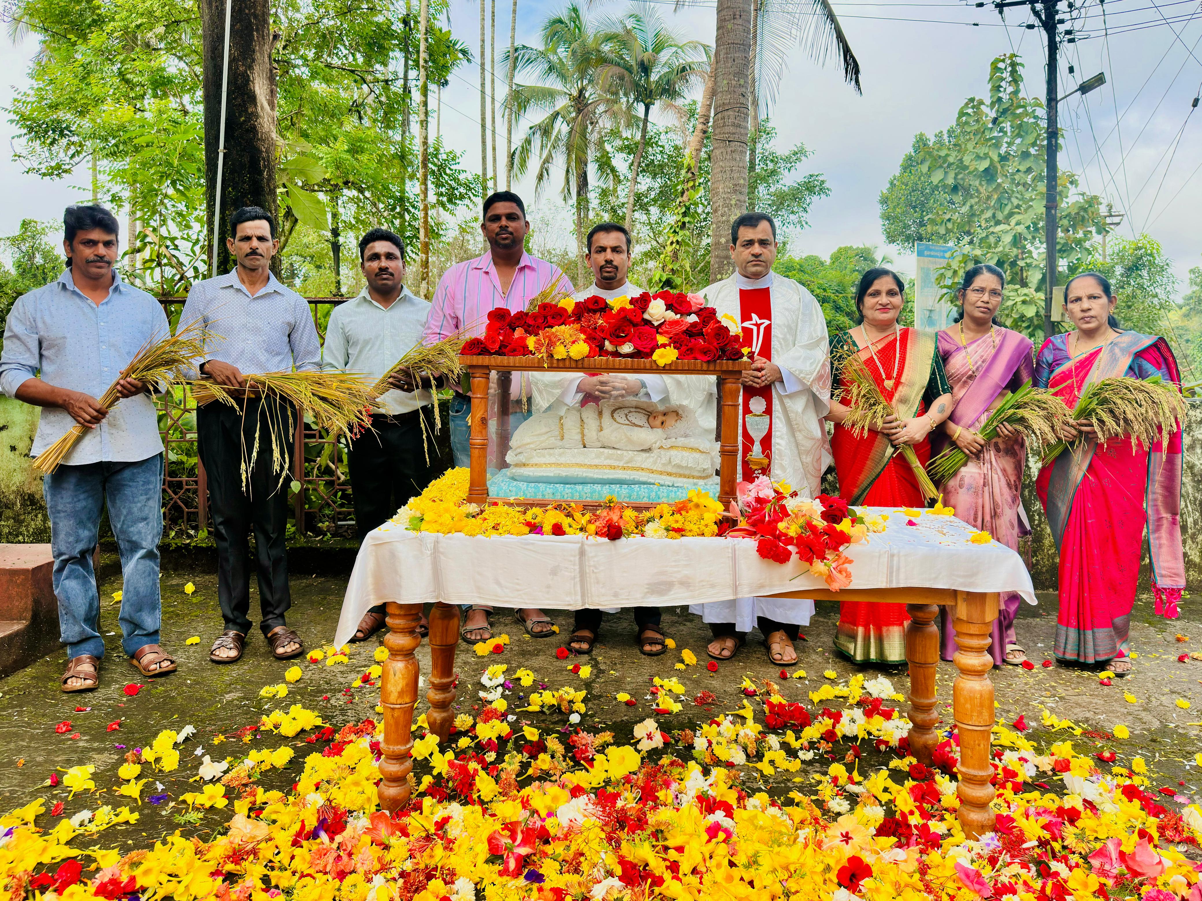 ಕೊಕ್ಕಡ : ಸಂತ ಜೋನರ ದೇವಾಲಯ ಕೌಕ್ರಡಿ ಕೊಕ್ಕಡದಲ್ಲಿ ಮೊಂತಿ ಹಬ್ಬ ಆಚರಣೆ